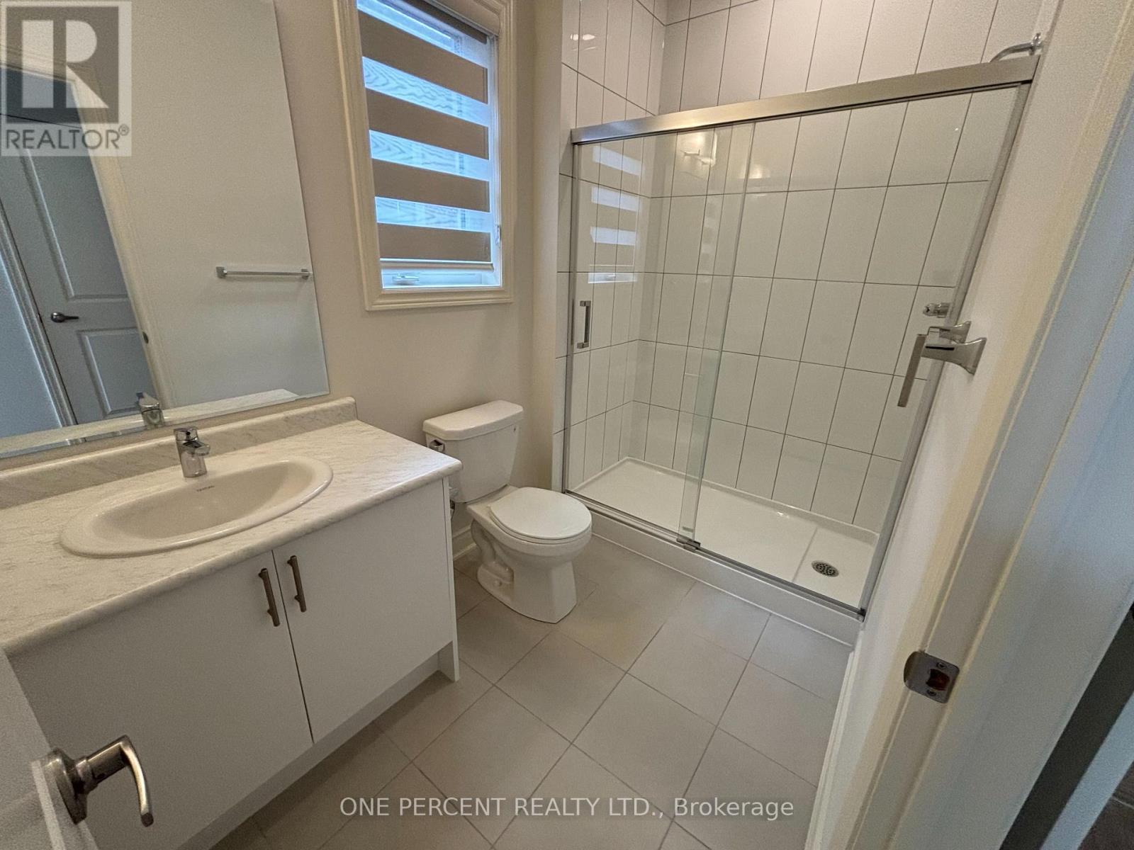 Photo 30 of 47 Bloomfield Crescent, Cambridge ON