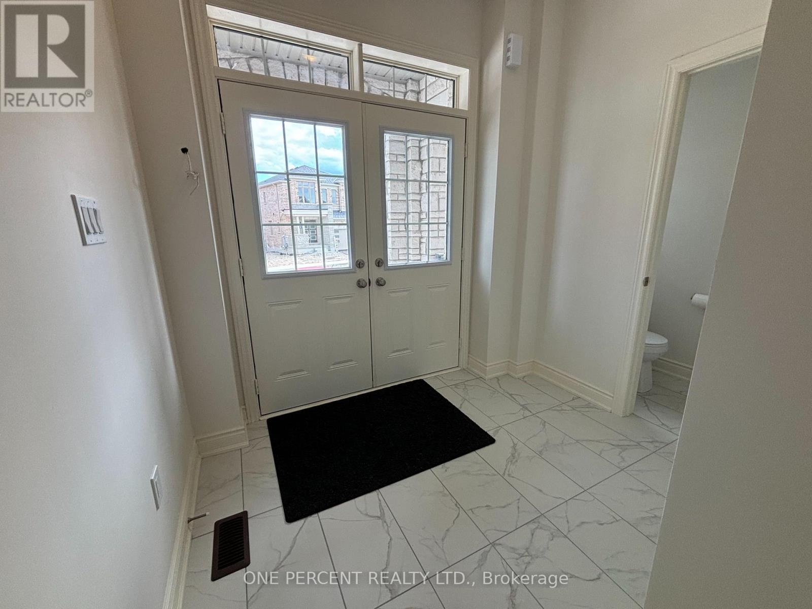 Photo 26 of 47 Bloomfield Crescent, Cambridge ON
