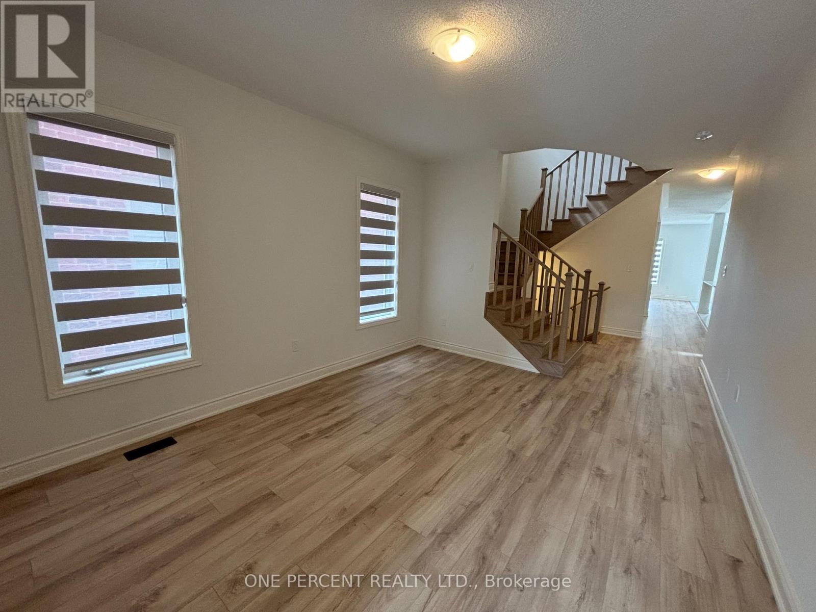 Photo 1 of 47 Bloomfield Crescent, Cambridge ON