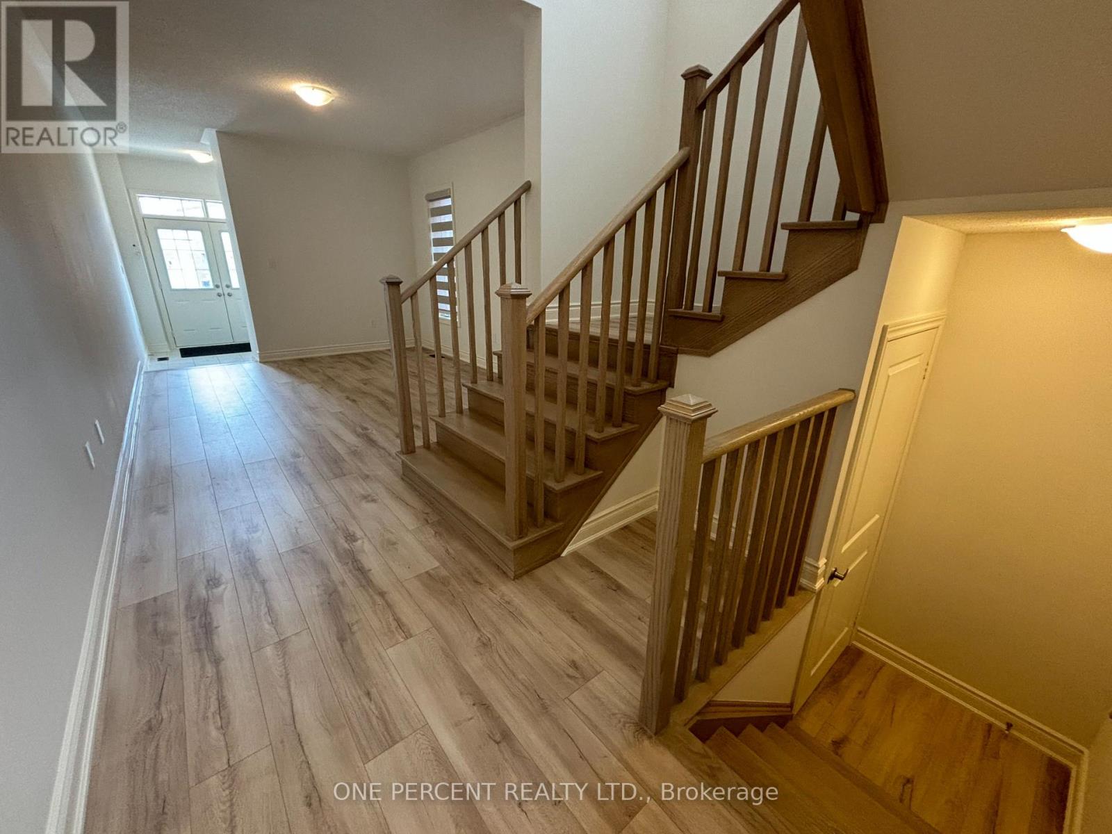 Photo 31 of 47 Bloomfield Crescent, Cambridge ON