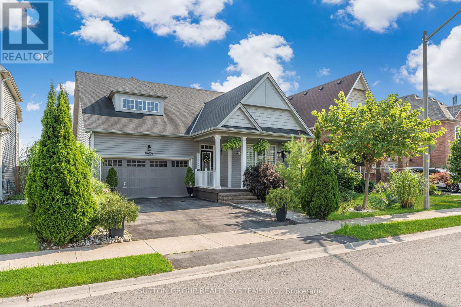 Photo 1 of 8424 Mulberry Drive, Niagara Falls ON