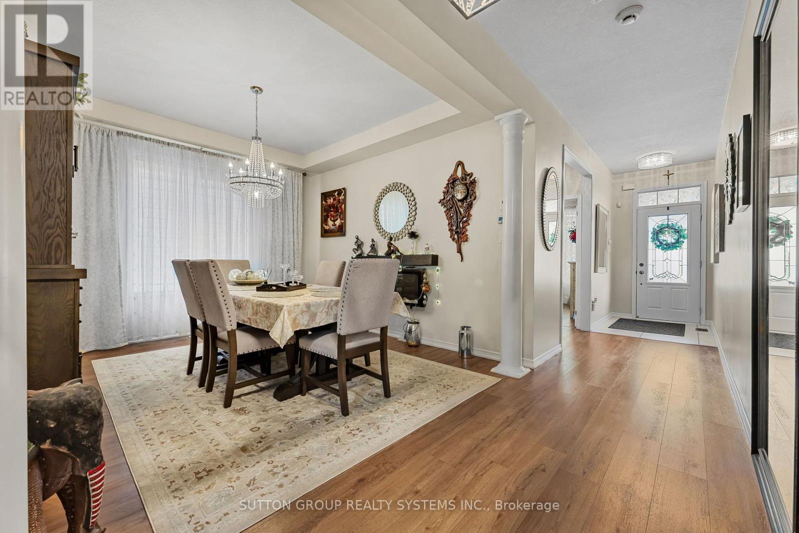 Photo 11 of 8424 Mulberry Drive, Niagara Falls ON