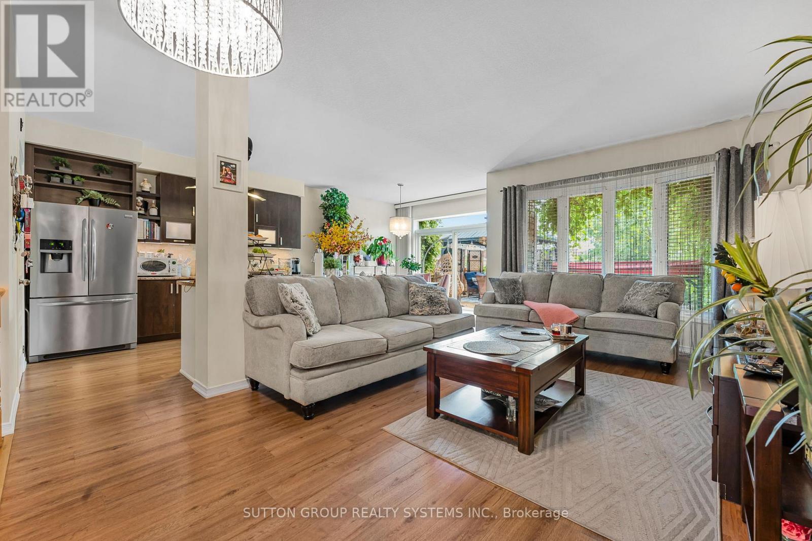 Photo 15 of 8424 Mulberry Drive, Niagara Falls ON