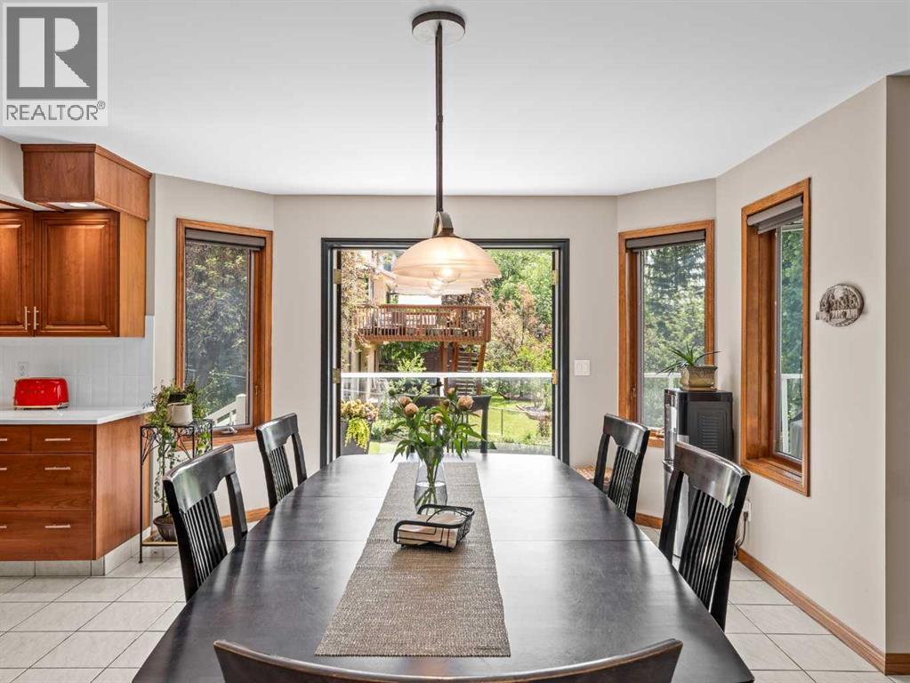 Single Family House for Sale in  Edgeview Road NW Edgemont Calgary 
