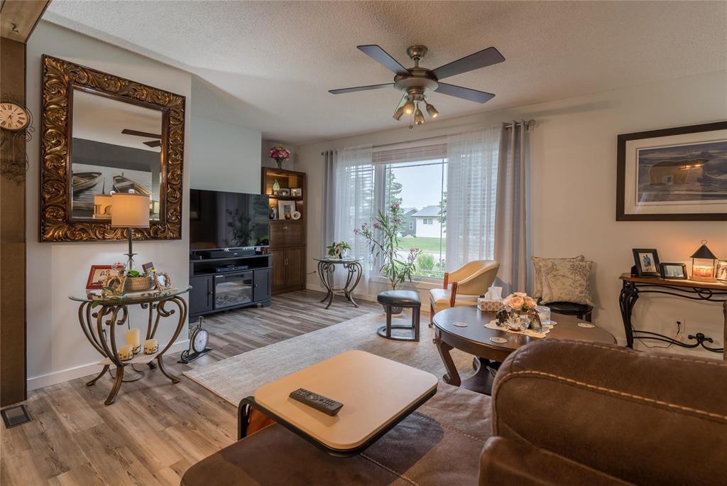 Photo 1 of 466 Rosewood Drive, Steinbach MB