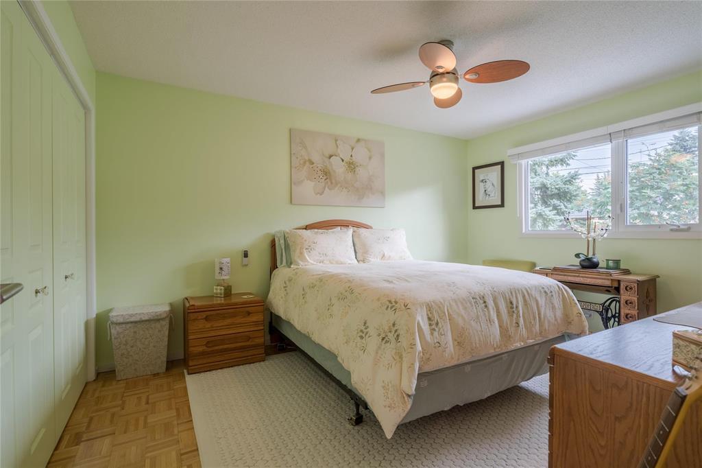 Photo 21 of 466 Rosewood Drive, Steinbach MB