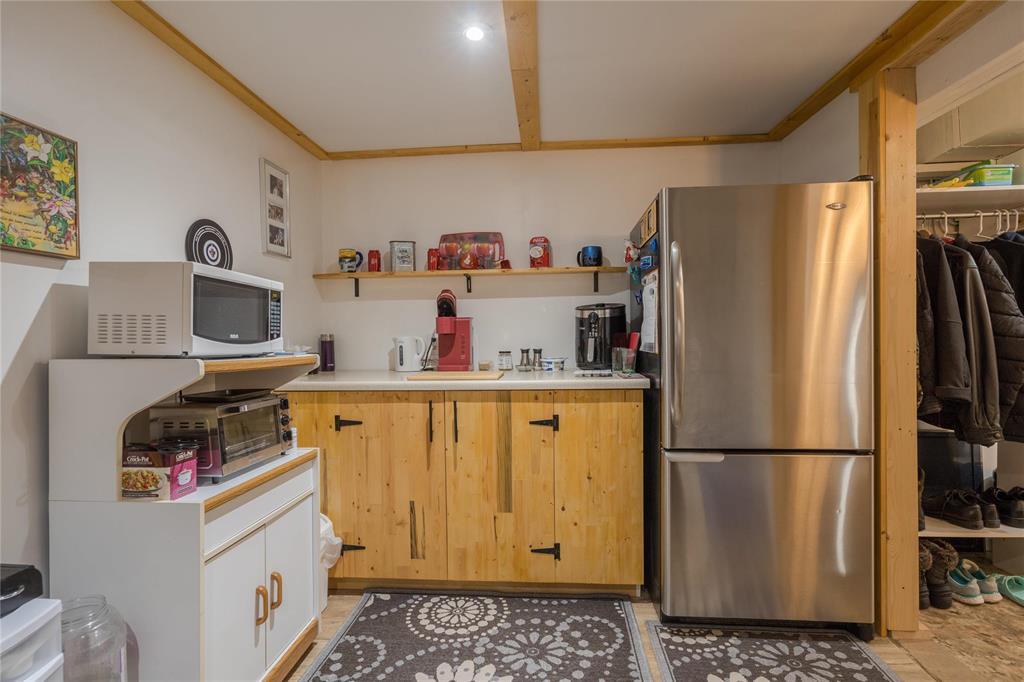 Photo 24 of 466 Rosewood Drive, Steinbach MB
