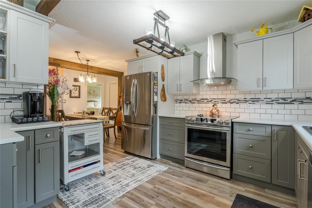 Photo 30 of 466 Rosewood Drive, Steinbach MB