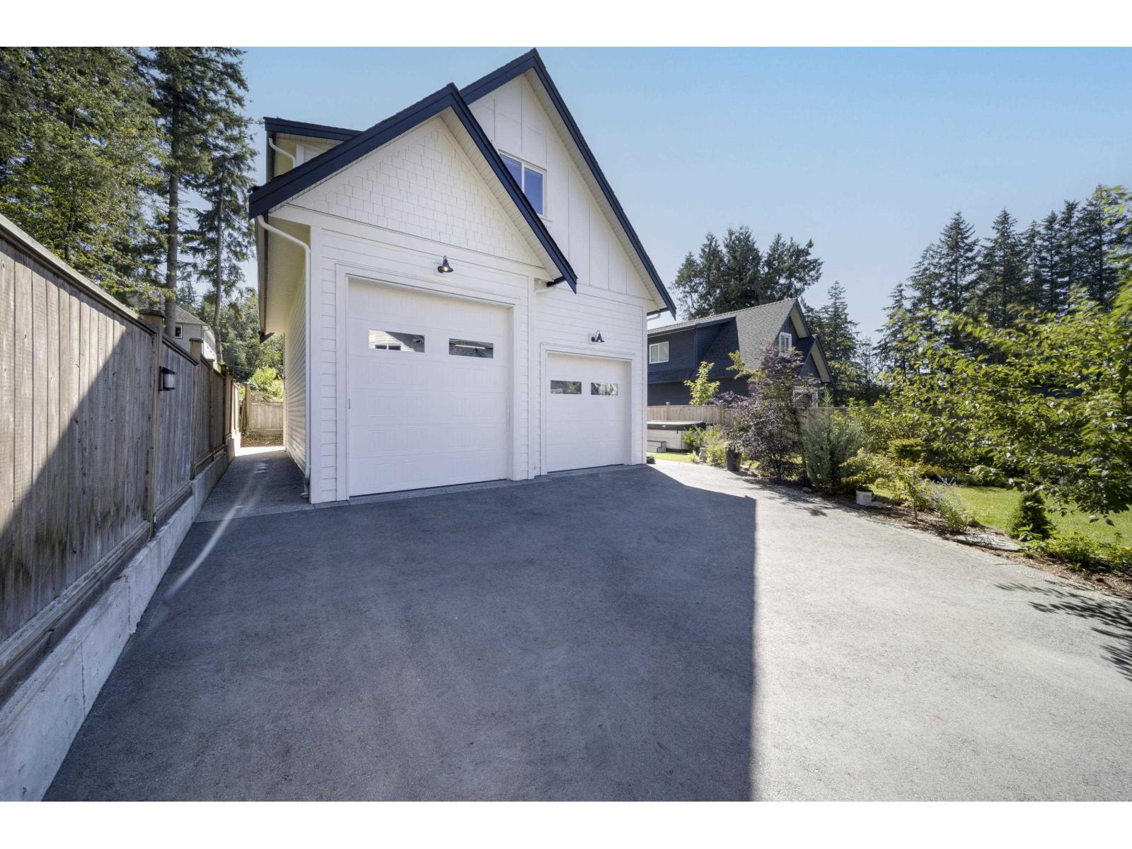 Photo 7 of 23740 Old Yale Road, Langley BC