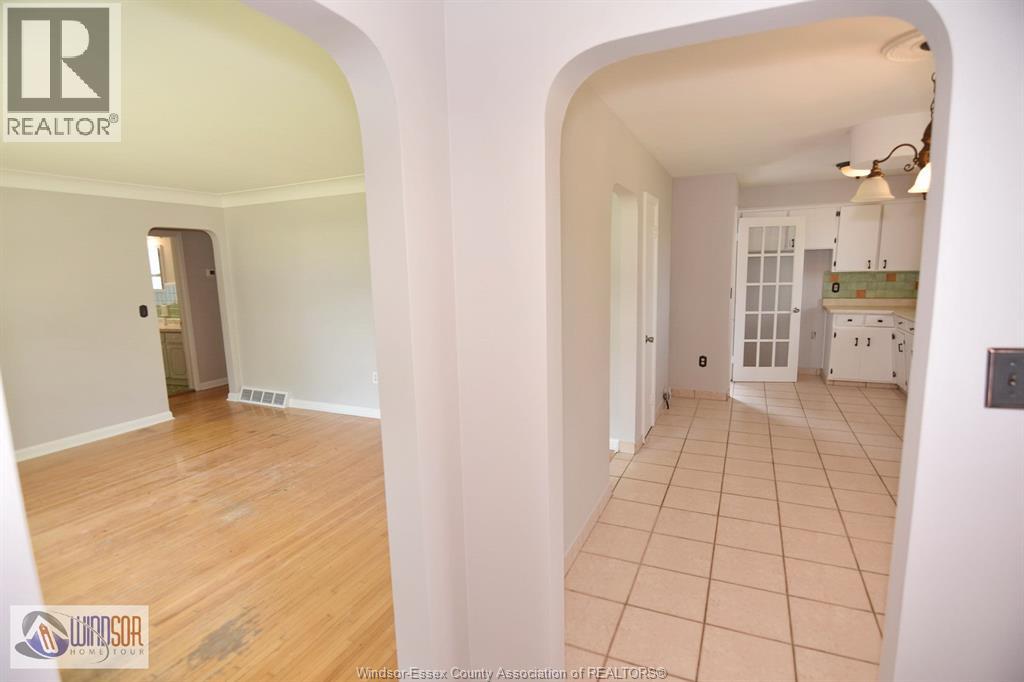 Photo 23 of 2181 Parent, Windsor ON