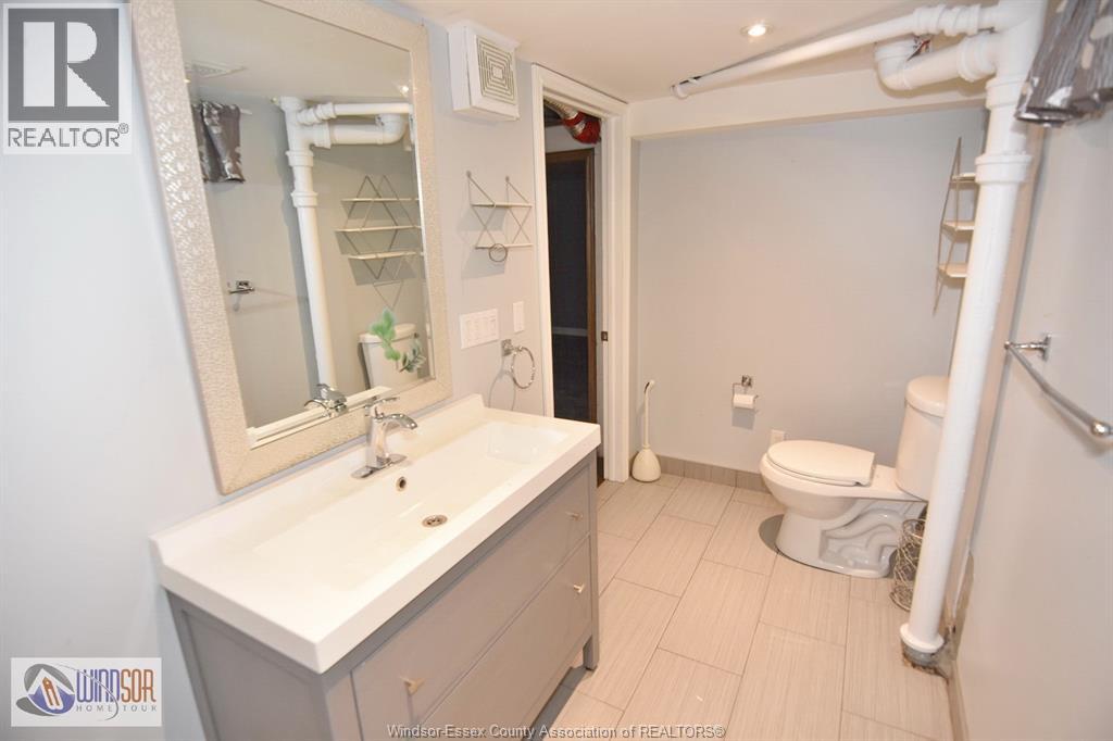 Photo 36 of 2181 Parent, Windsor ON