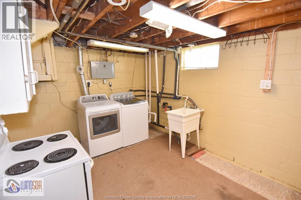 Photo 39 of 2181 Parent, Windsor ON