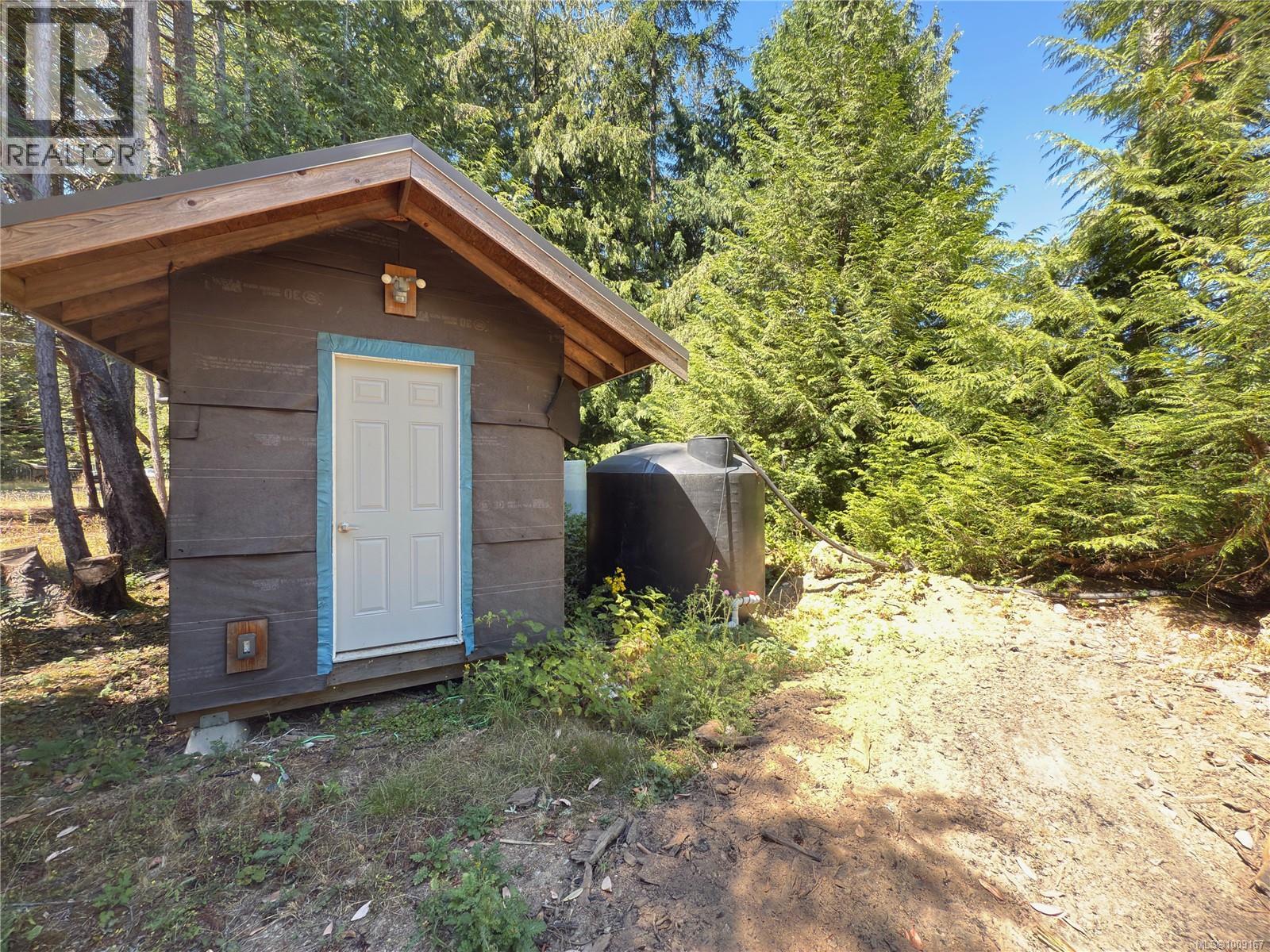 Photo 10 of 624 Weathers Way, Mudge Island BC