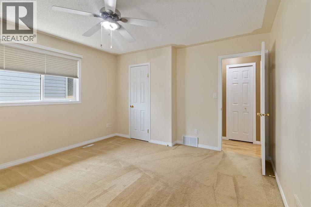 Photo 9 of 220 Boisvert Place, Fort Mcmurray AB