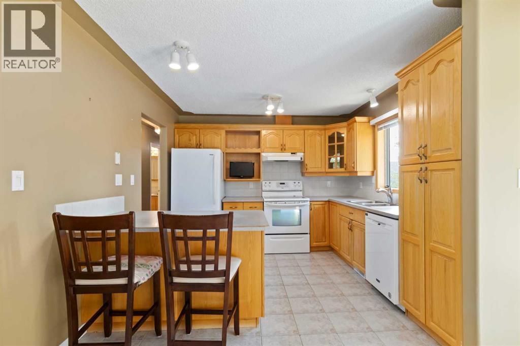 Photo 42 of 220 Boisvert Place, Fort Mcmurray AB