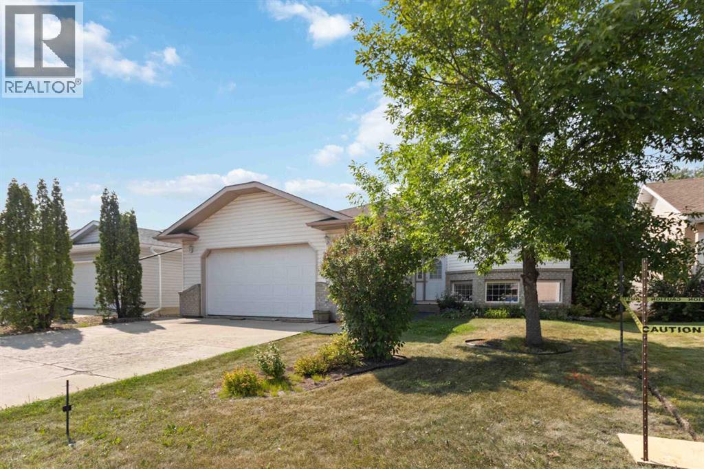 Photo 14 of 220 Boisvert Place, Fort Mcmurray AB