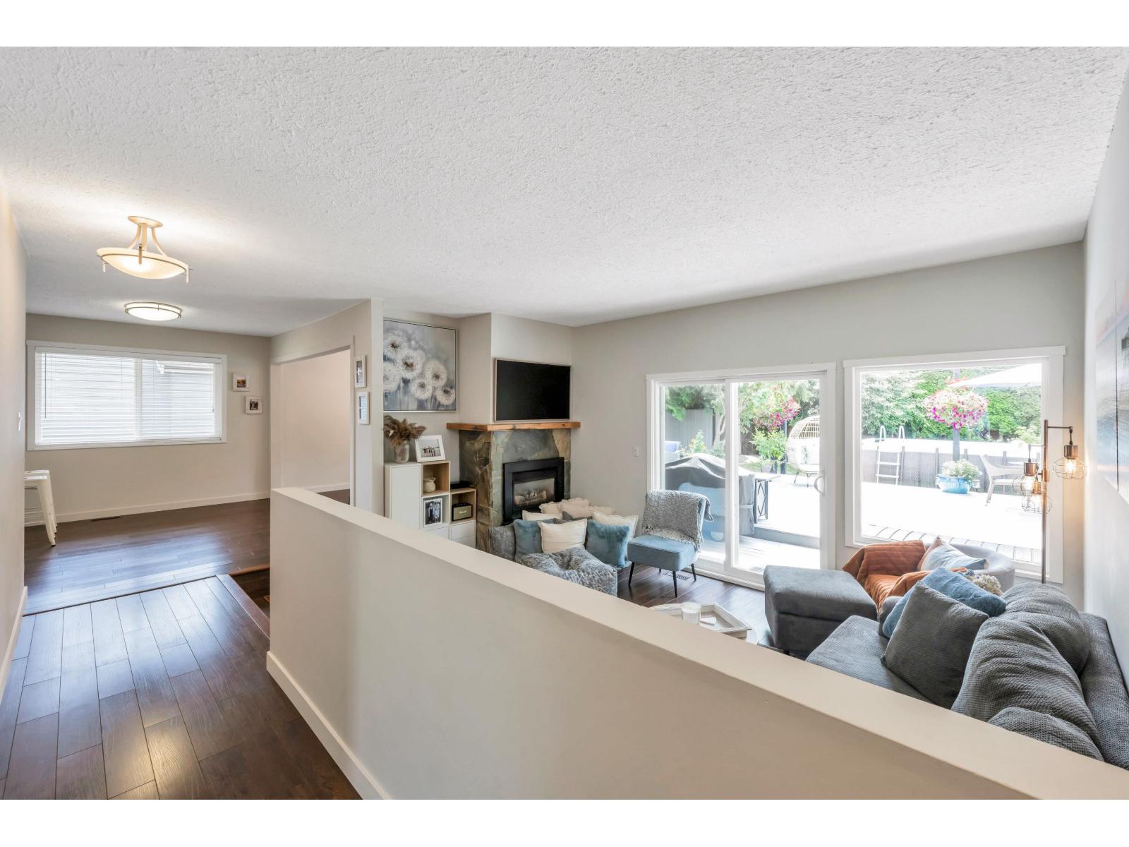 Photo 20 of 19838 48 A Avenue, Langley BC