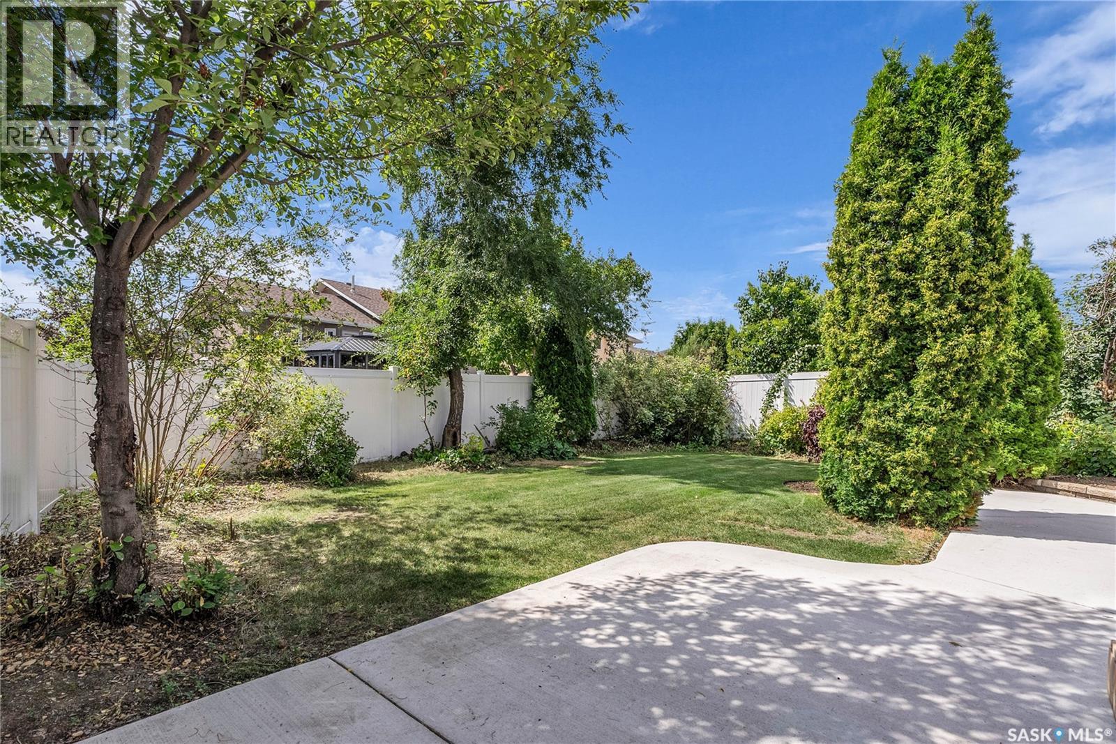Photo 32 of 779 Bayview Close, Saskatoon SK