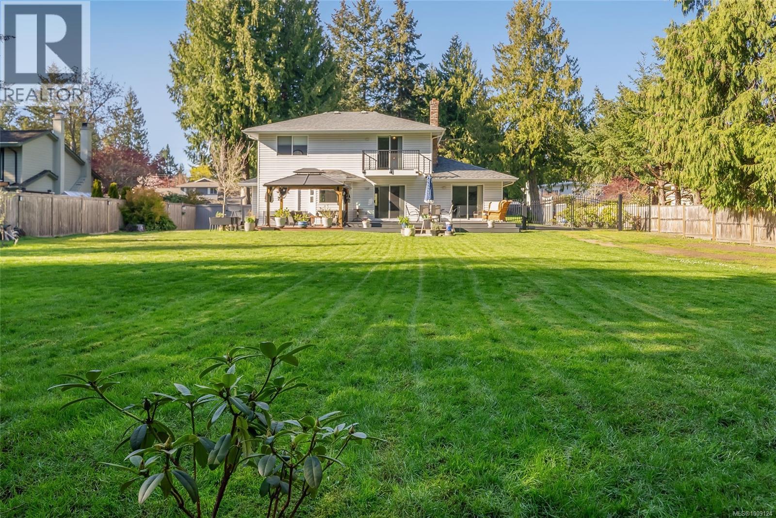 Photo 31 of 928 Ballenas Rd, Parksville BC