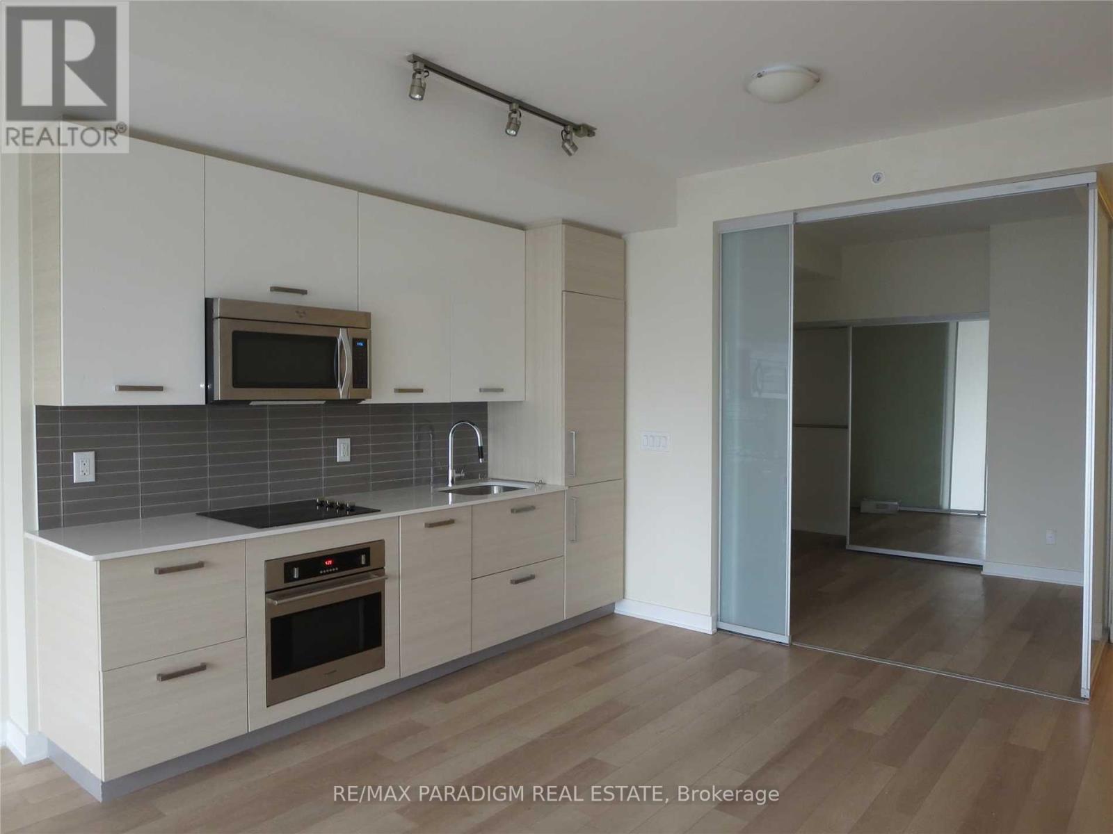 Photo 13 of 1511 210 Simcoe Street, Toronto ON