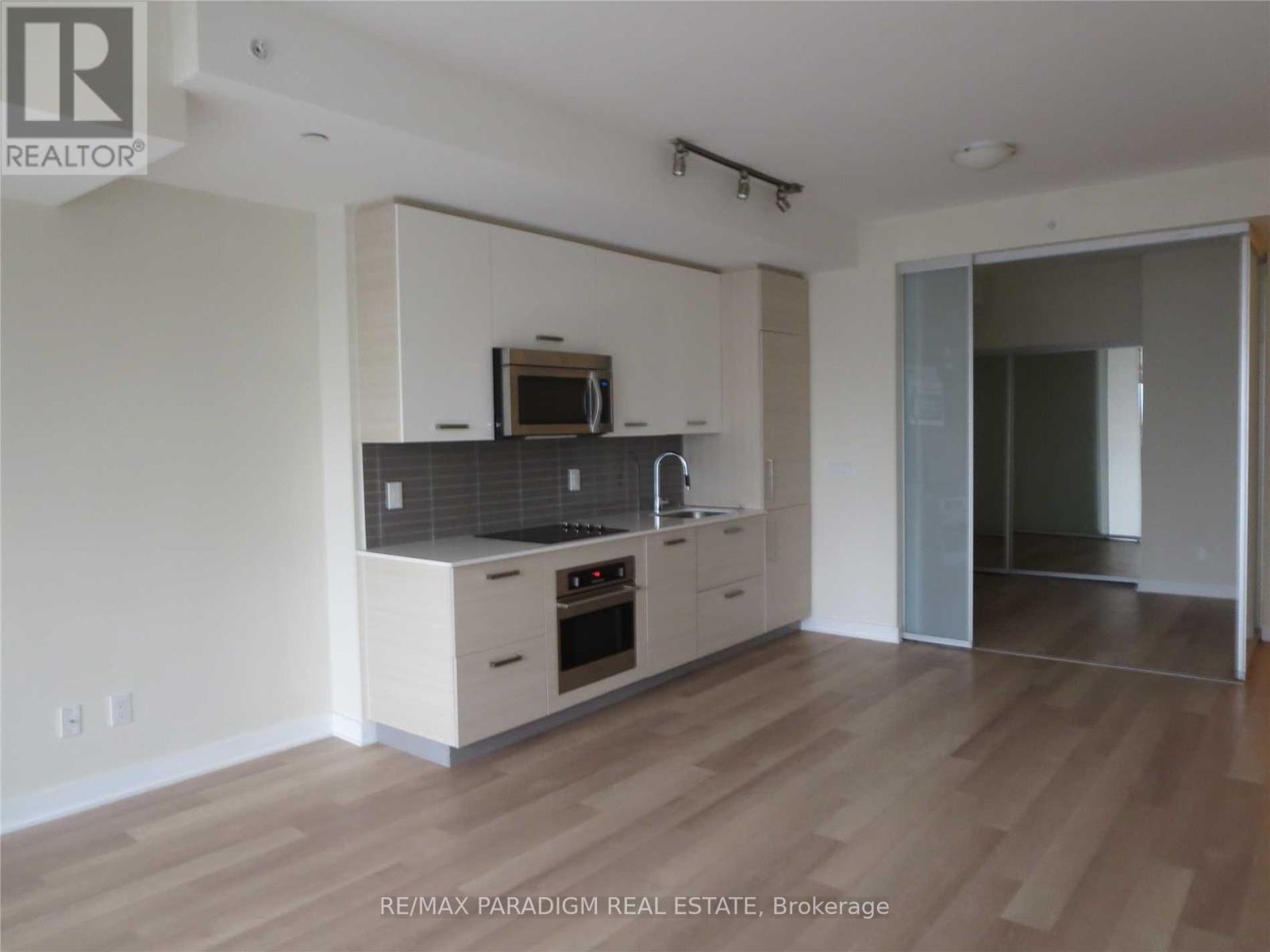 Photo 10 of 1511 210 Simcoe Street, Toronto ON