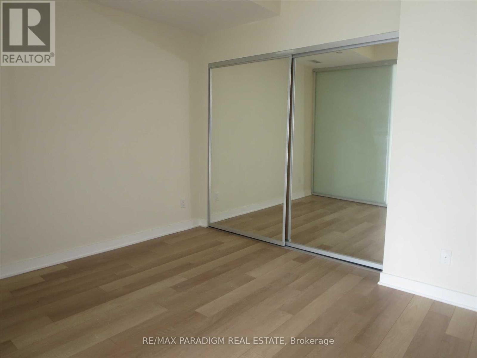 Photo 3 of 1511 210 Simcoe Street, Toronto ON
