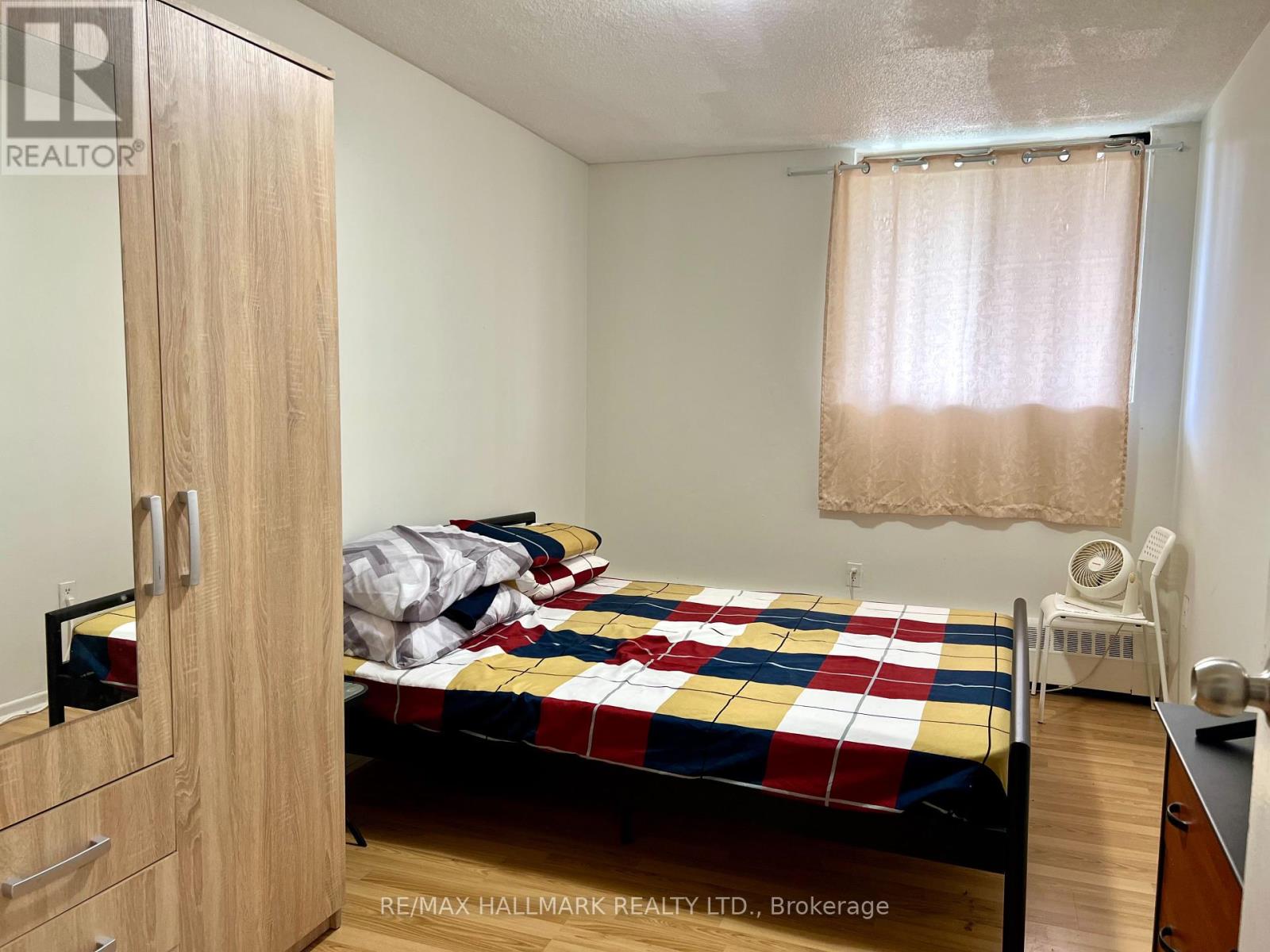 Photo 7 of 101 100 Dundalk Drive, Toronto ON