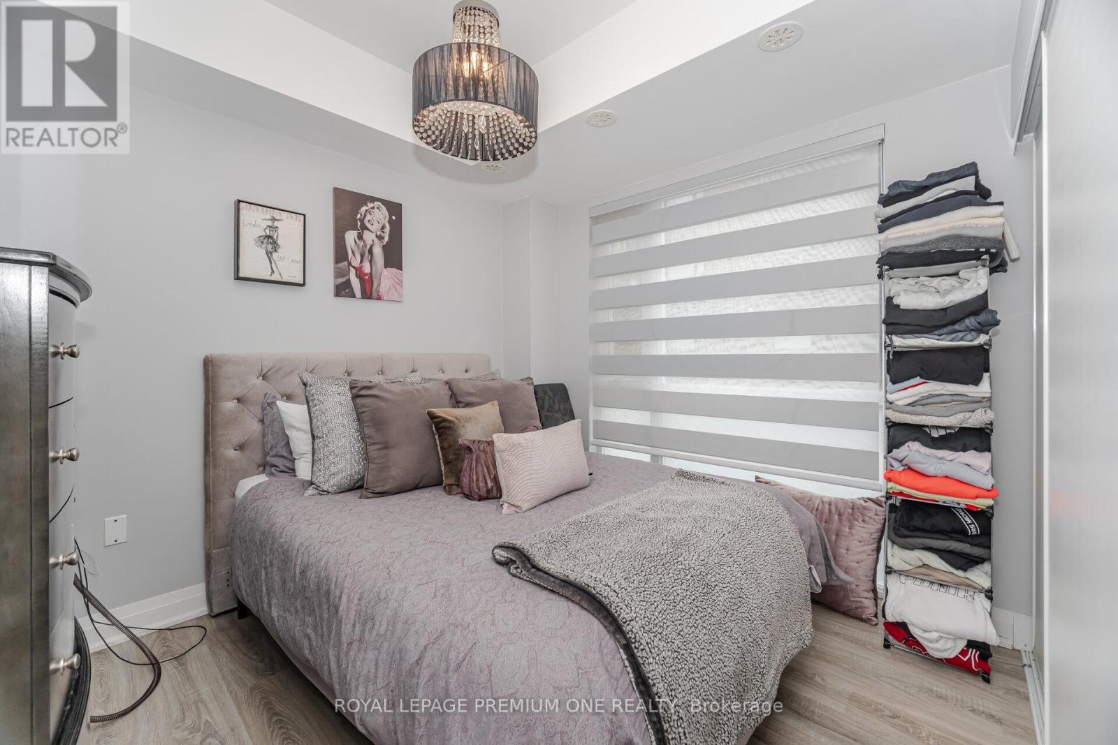 Photo 15 of 702 48 Coles Avenue, Vaughan ON