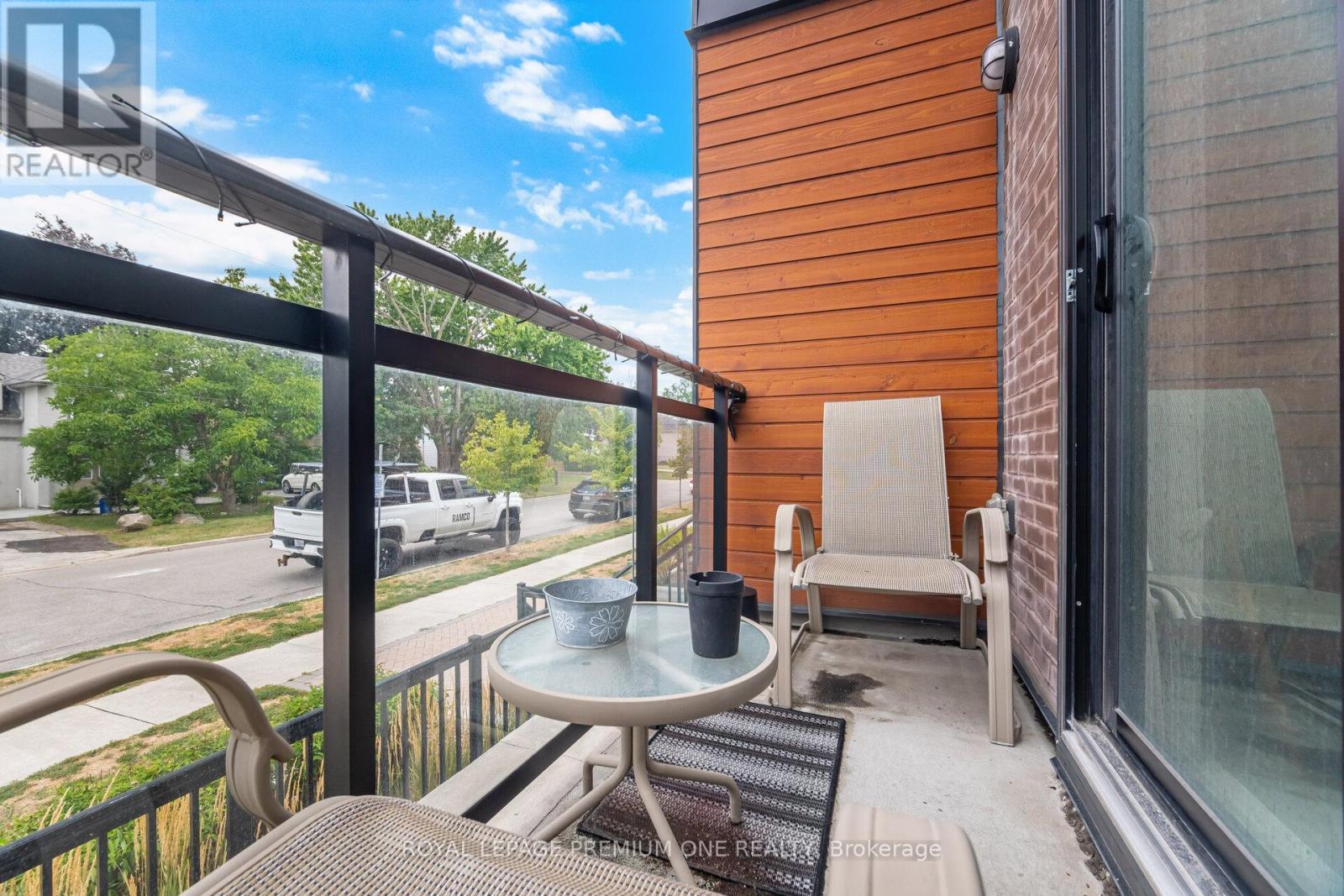 Photo 21 of 702 48 Coles Avenue, Vaughan ON