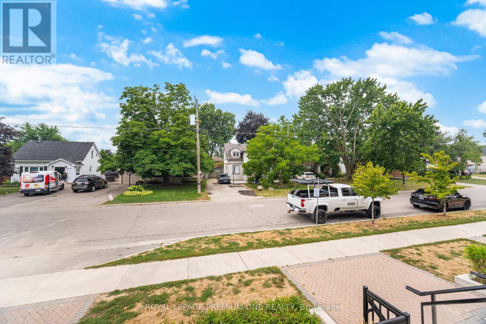 Photo 22 of 702 48 Coles Avenue, Vaughan ON