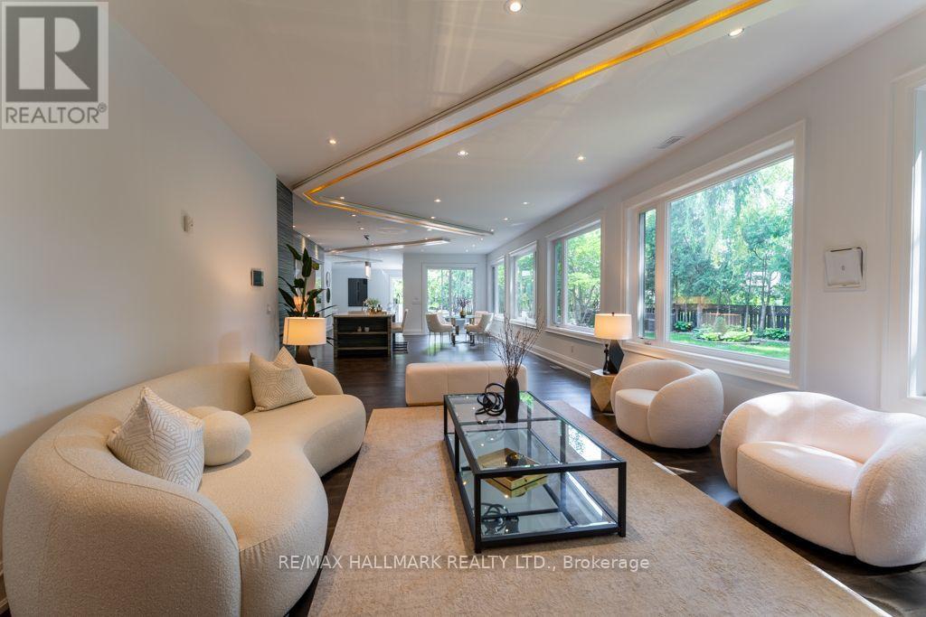 Photo 5 of 17 Hammok Crescent, Markham ON