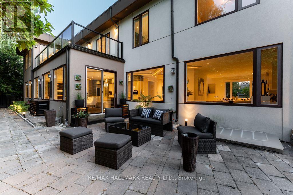Photo 10 of 17 Hammok Crescent, Markham ON