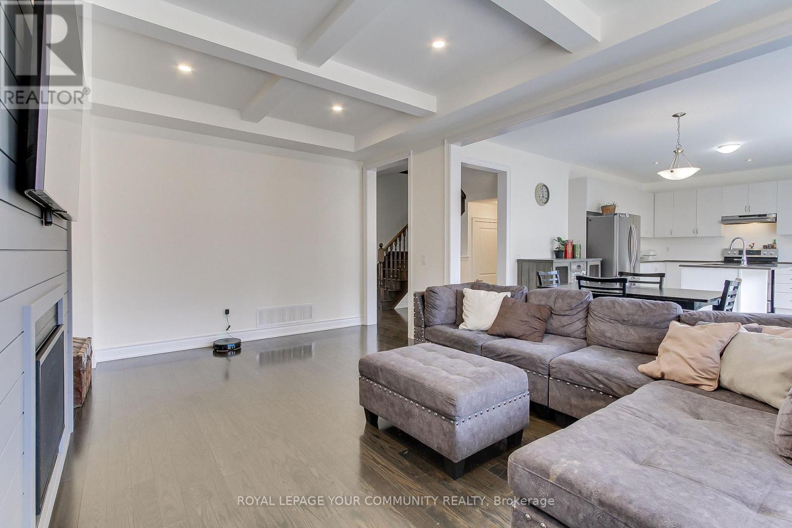 Photo 31 of 26 Hodgson Road N, Bradford West Gwillimbury ON