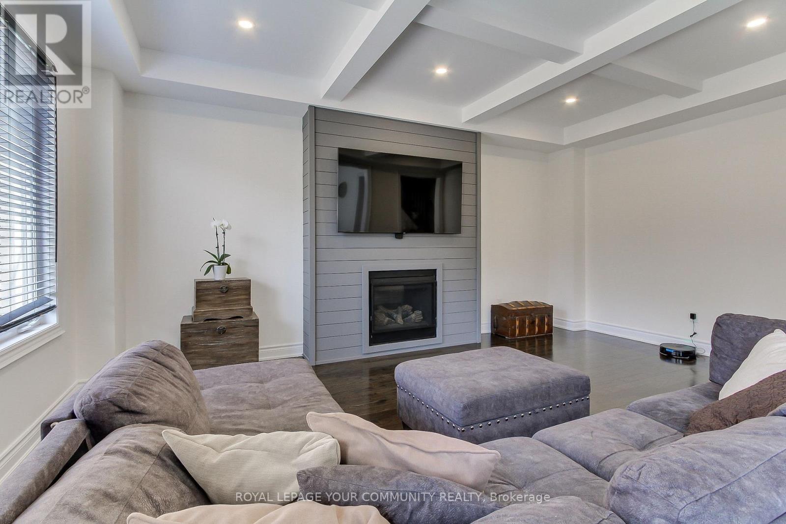 Photo 15 of 26 Hodgson Road N, Bradford West Gwillimbury ON