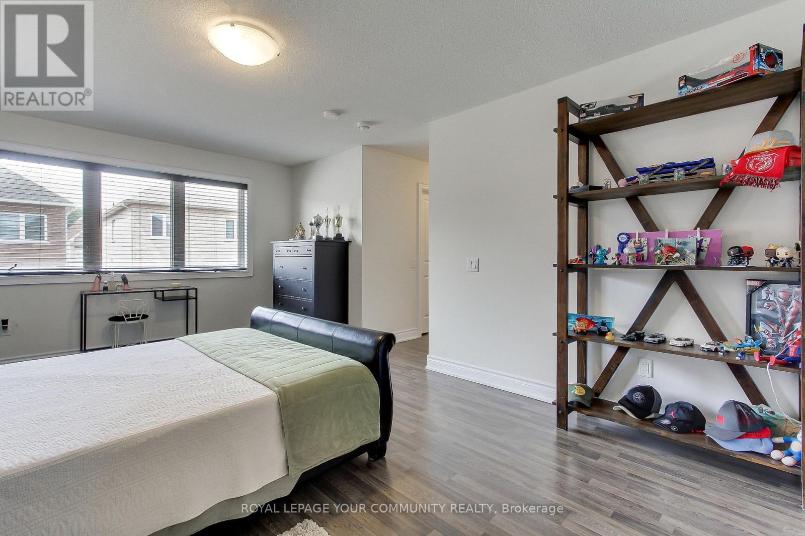Photo 36 of 26 Hodgson Road N, Bradford West Gwillimbury ON