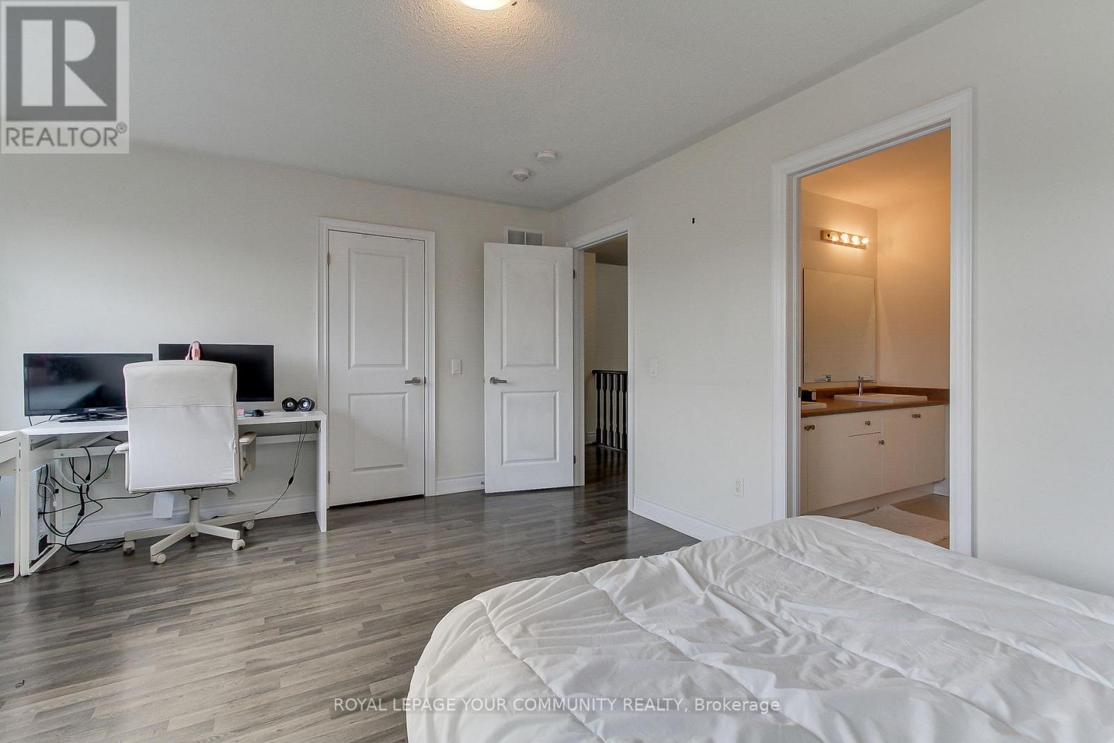 Photo 9 of 26 Hodgson Road N, Bradford West Gwillimbury ON