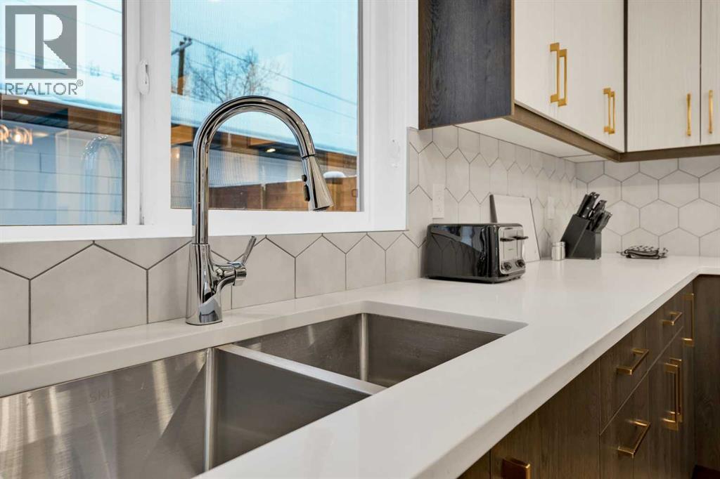 Multi-family House for Sale in   Avenue SE Willow Park Calgary 