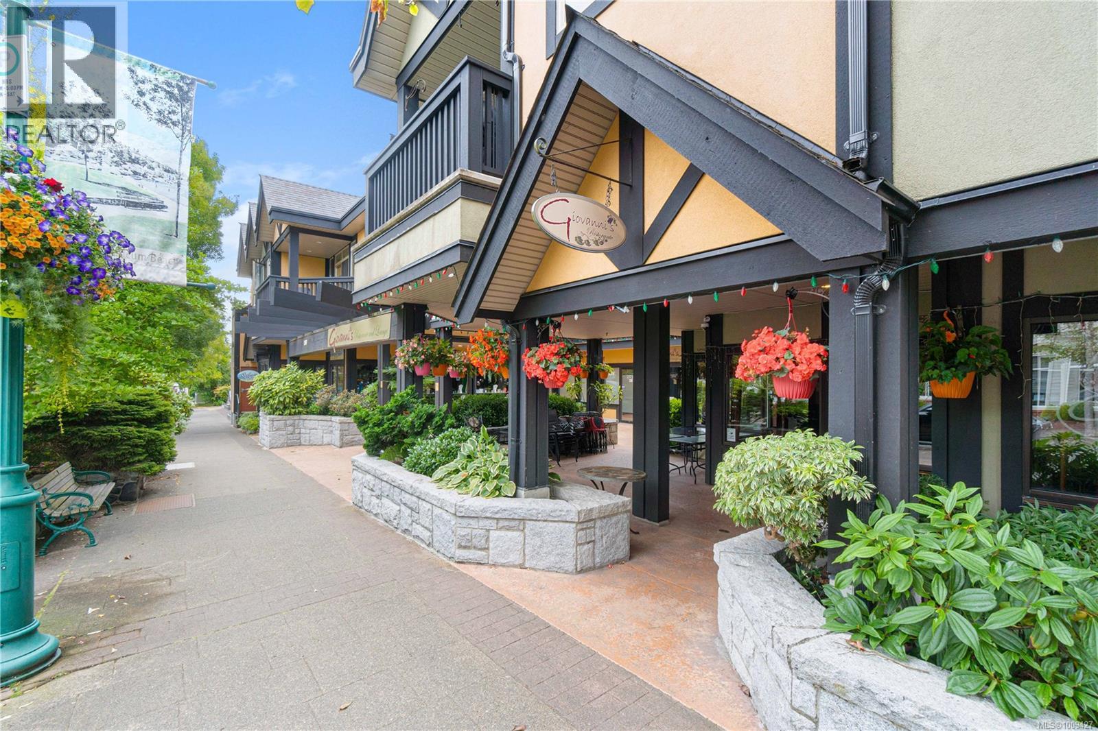 Photo 13 of 2 180 Second Ave, Qualicum Beach BC