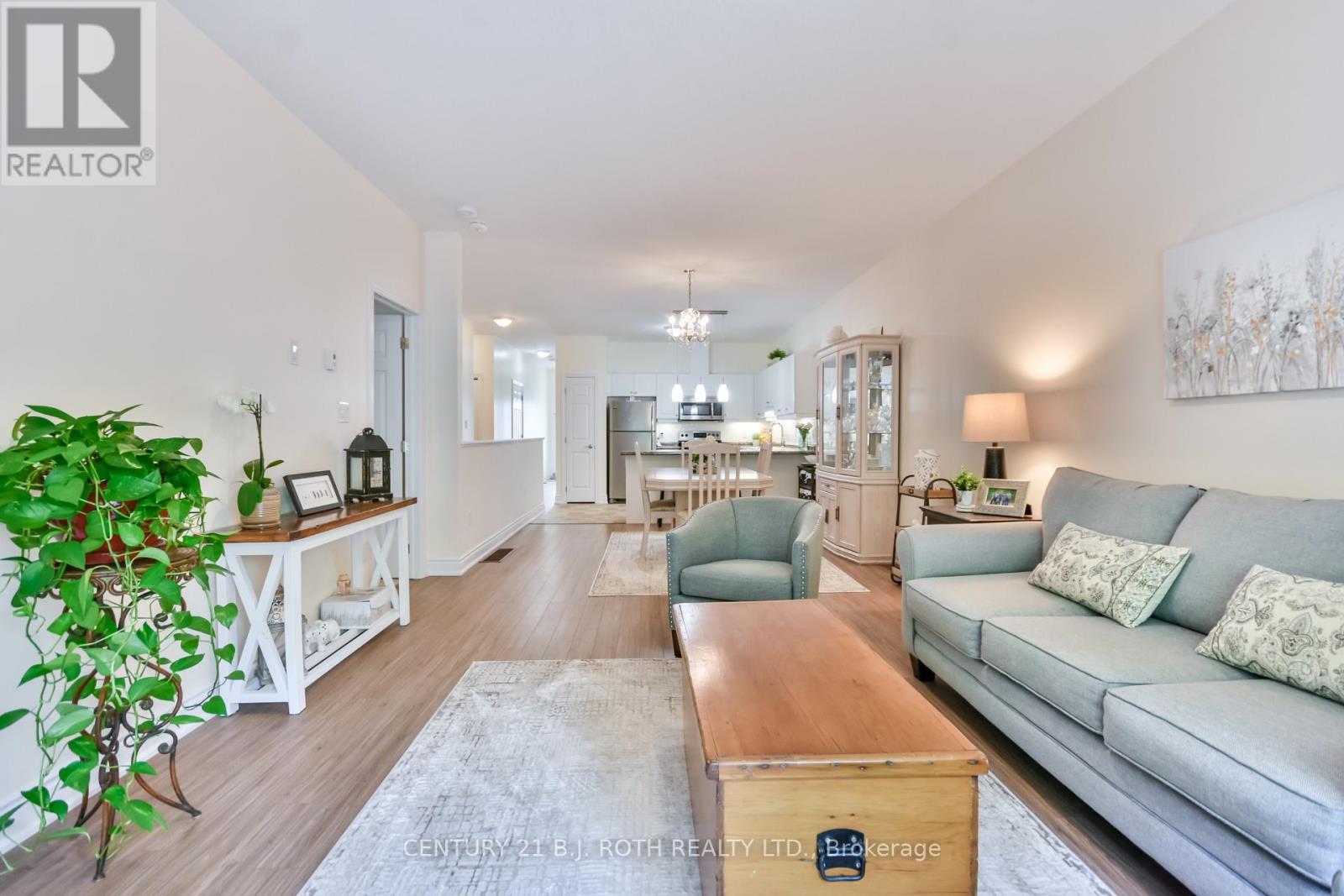 Photo 10 of 202 Lucy Lane, Orillia ON