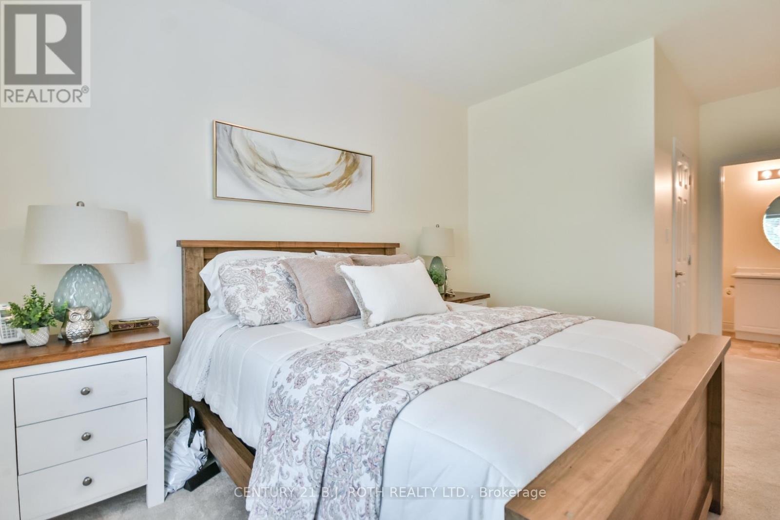 Photo 15 of 202 Lucy Lane, Orillia ON