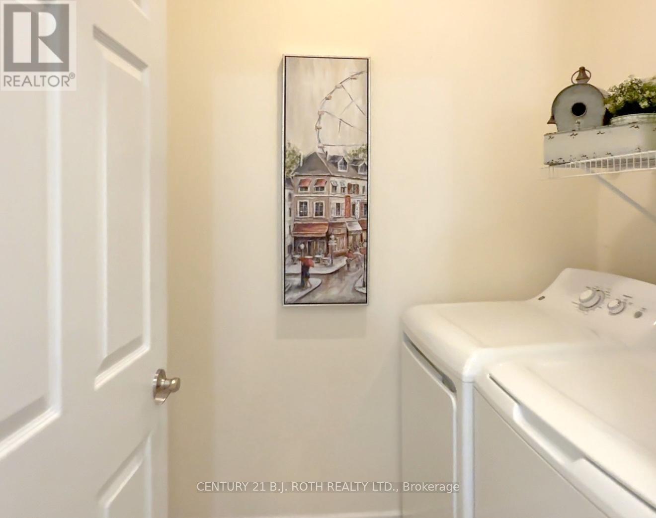 Photo 19 of 202 Lucy Lane, Orillia ON