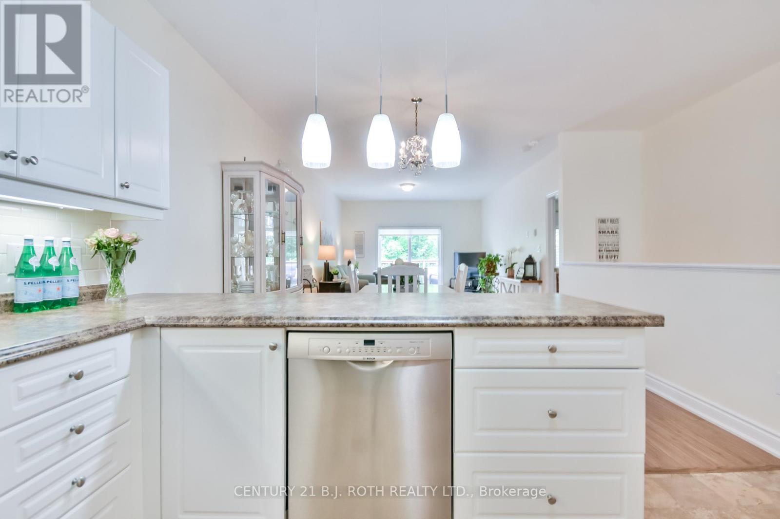 Photo 6 of 202 Lucy Lane, Orillia ON