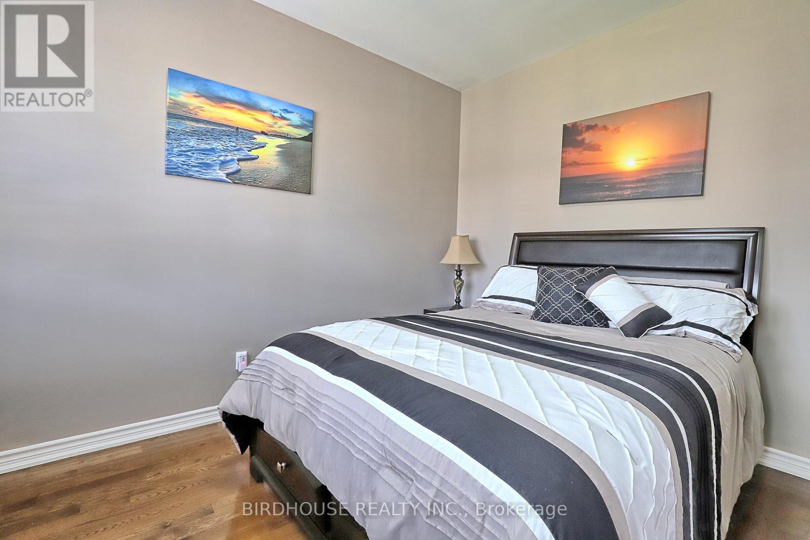 Photo 13 of 21 Ellis Crescent, Kawartha Lakes ON