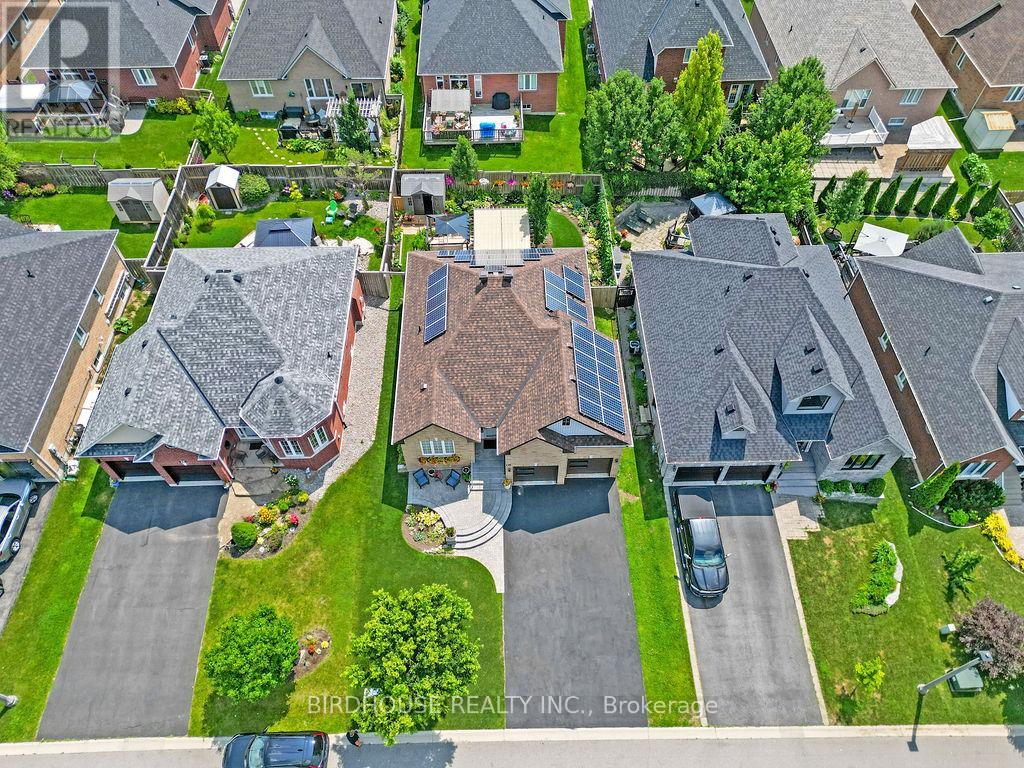 Photo 25 of 21 Ellis Crescent, Kawartha Lakes ON
