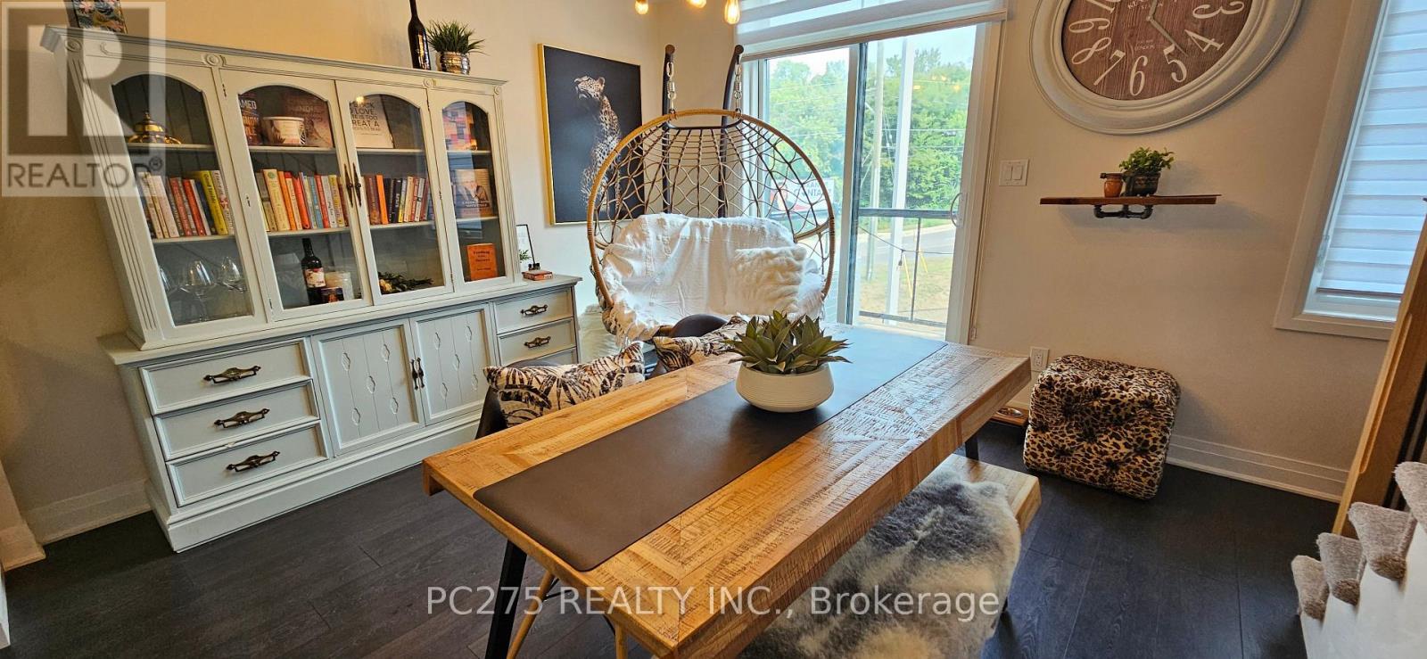 Photo 12 of 34 2 Willow Street, Brant ON