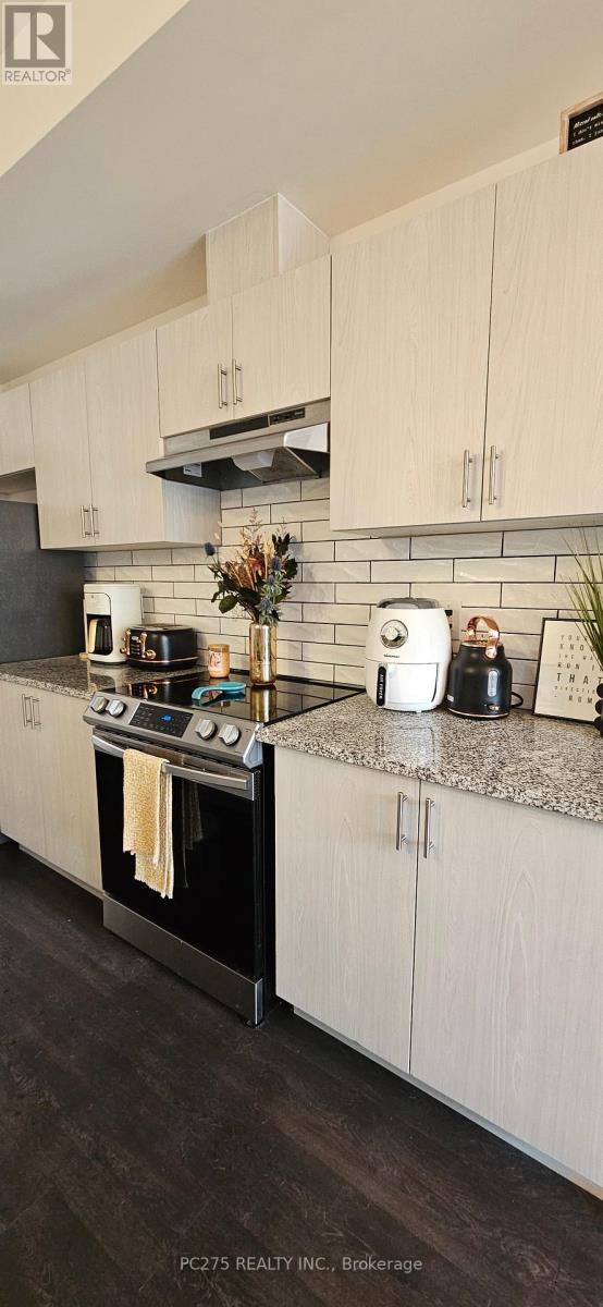 Photo 7 of 34 2 Willow Street, Brant ON