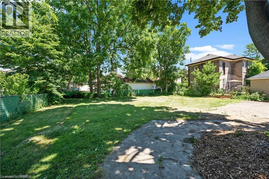 Photo 5 of 16 Arthur Street Unit 2 A, Brantford ON