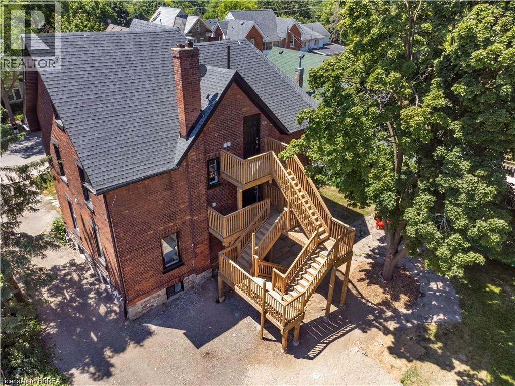 Photo 1 of 16 Arthur Street Unit 2 A, Brantford ON