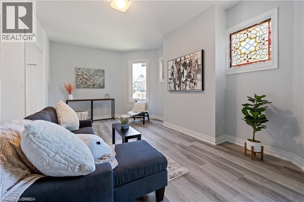 Photo 10 of 16 Arthur Street Unit 2 A, Brantford ON