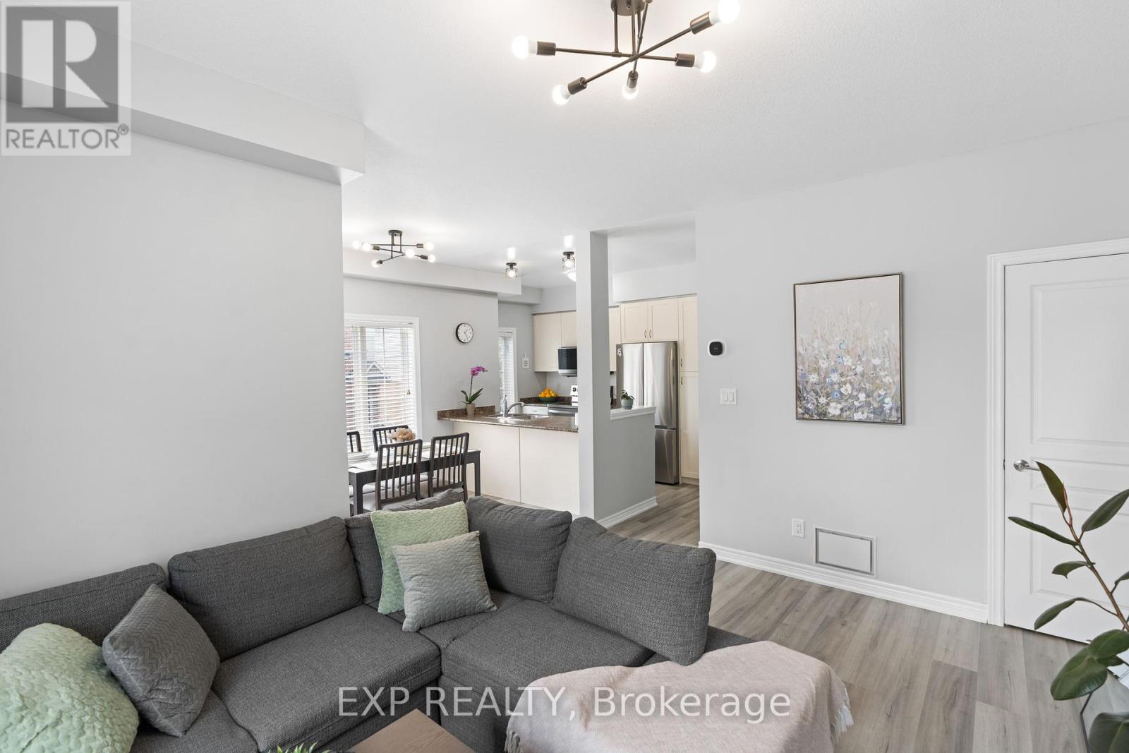 Photo 18 of 92 1401 Plains Road E, Burlington ON